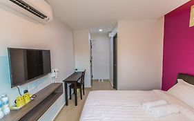 U Plus Budget Hotel